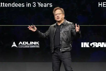 英伟达CEO黄仁勋：物理AI时代来临