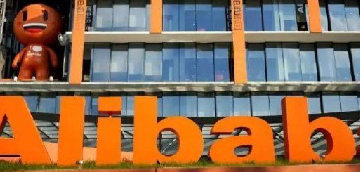 阿里巴巴，要把所有业务塞进千问