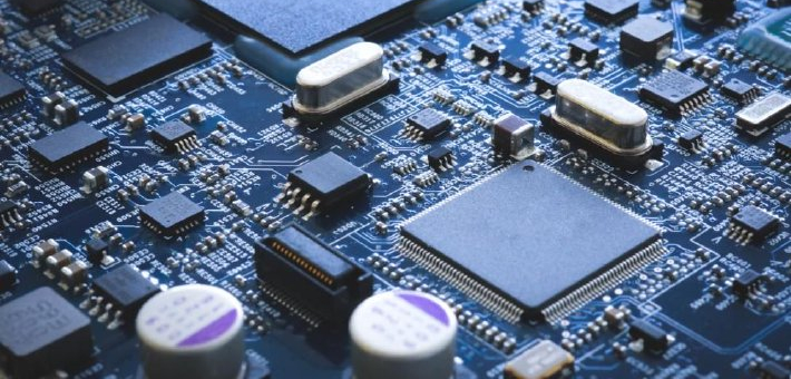 美国拟将 AI 芯片出口管制扩展至全球，英伟达、AMD 出口均需获许可