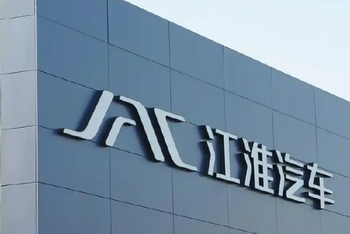 江淮汽车再亏17亿元，“尊界”拉动仍难覆盖主业压力