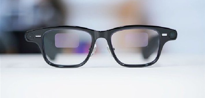 智能穿戴设备、无人机等成广交会“宠儿” AI科技潮品彰显中国智造新动能