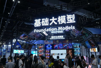 端侧模型密集上新，能打开更大市场空间吗？