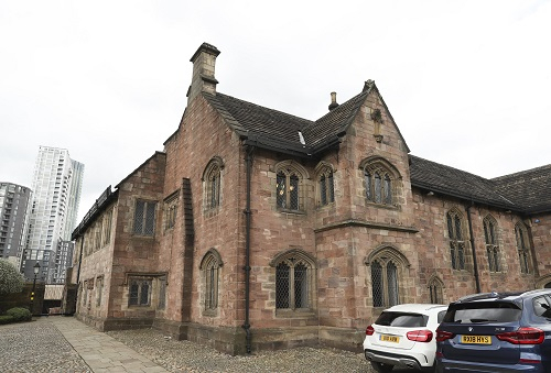 被誉为“英语世界最古老的公共图书馆”的切塔姆图书馆外景（韩岩 摄）