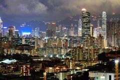 香港拟提高印花税 颜招骏：部分资金或转投美股 大调整是吸纳机会