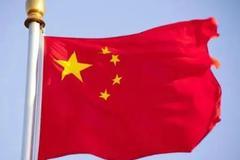 新中国第一抹“国旗红”，至今流淌在自立自强的血脉里！
