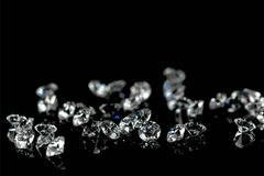快讯：培育钻石概念股开盘领涨 力量钻石涨近7%