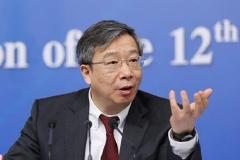 货币政策要在“稳”字上下功夫——访中国人民银行行长易纲
