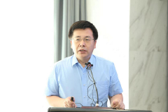 民生银行研究院院长黄剑辉：建议对收入是500以下群体率先关爱，用国企央企上交的利润直接打款