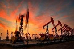 春节期间国际原油期货大涨 A股油气板块领涨