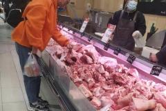 统计局：猪肉价格同比下降41.4% 鲜菜价格上涨17.2%
