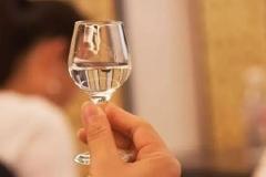 中酒协：白酒“新国标”6月1日起实施，添加食用香料的划归调香白酒