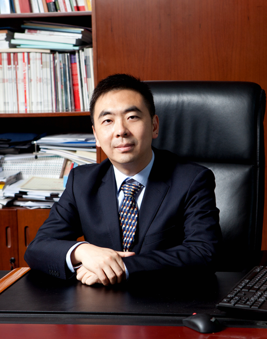 东兴证券股份有限公司副总裁 刘亮