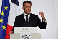 马克龙警告：如果美国吞并格陵兰岛，将引发“前所未有的连锁后果”