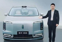 尊界深陷品牌危机，余承东微信头像为与尊界V800合影