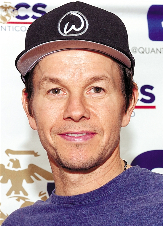 6、世界收入最高的男演员马克·沃尔伯格