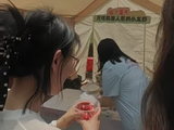金融街嘉年华烟火科技出圈！橡鹿机器人现炒“小龙虾”，吃客直呼“好吃”