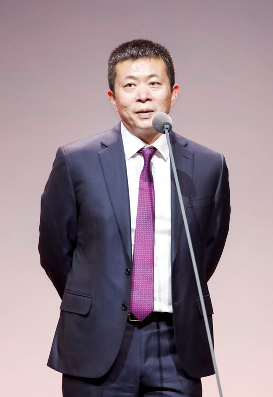 新浪董事长兼CEO、微博董事长曹国伟