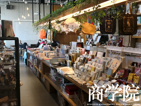 （单向空间朝阳大悦城店：从15号开始顾客增多）