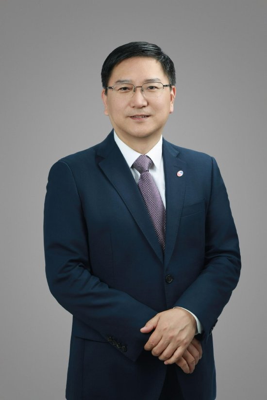 中国银河证券执委会委员、业务总监、董事会秘书刘冰