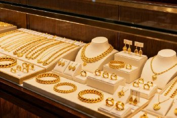 金饰克价一夜涨36元