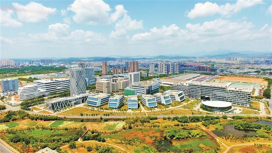 生物医药是坪山三大支柱产业之一。图为坪山区生物医药产业基地。