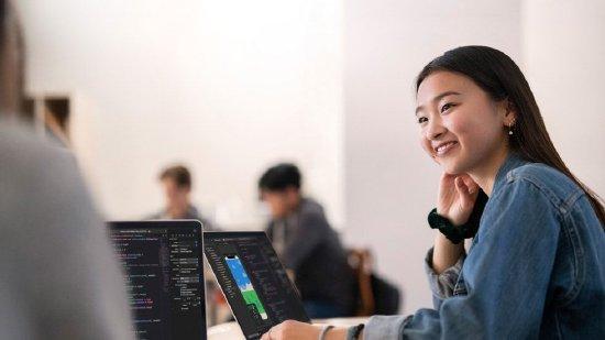 Meet with Apple Experts 为开发者提供全球范围内的课程、研讨会、实验室等专属资源