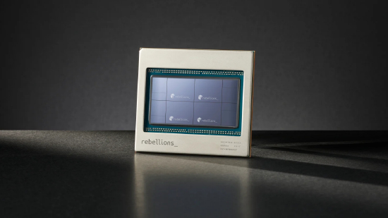 Rebel-Quad 是 Rebellions 的第二代产品，由四颗 Rebel AI 芯片组成。这家韩国企业旨在 AI 芯片领域与英伟达等公司展开竞争。