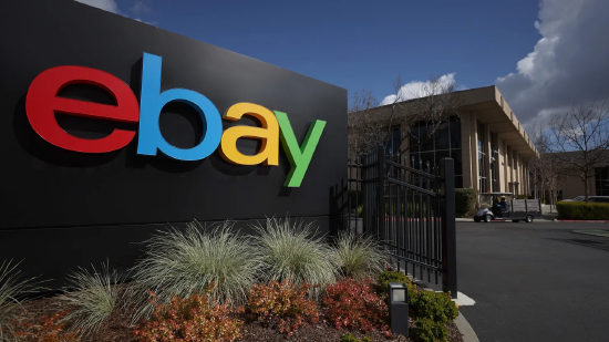加州圣何塞，eBay 总部大楼外标识牌。