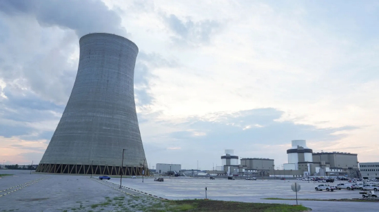 美国佐治亚州韦纳斯伯勒，沃格特尔（Vogtle）核电站的冷却塔