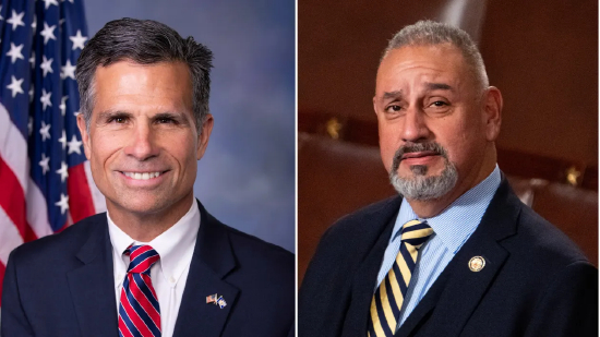 美国众议员Dan Meuser（宾夕法尼亚州共和党人，左）和众议员Gil Cisneros（加利福尼亚州民主党人，右）