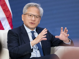 英伟达创纪录回购：CEO黄仁勋眼中，这只芯片巨头股票已经便宜到难以抗拒