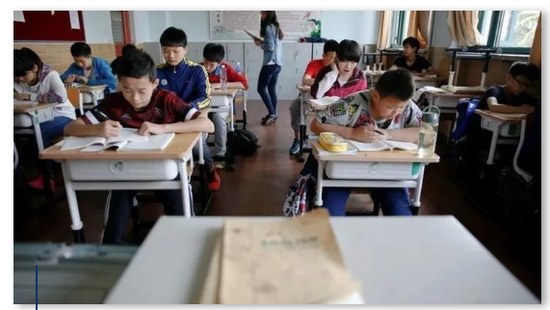 资料图片 | K12，是学前教育至高中教育（kindergarten through twelfth grade）的缩写，现在普遍被用来代指基础教育