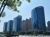 东建国际拟折让约10.57%配售最多3亿股 净筹约3263万港元