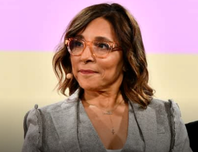 琳达・亚卡里诺辞去 X 公司首席执行官一职