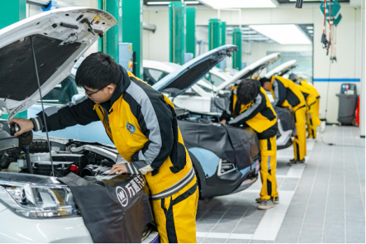 （万通汽车教育新能源实训）