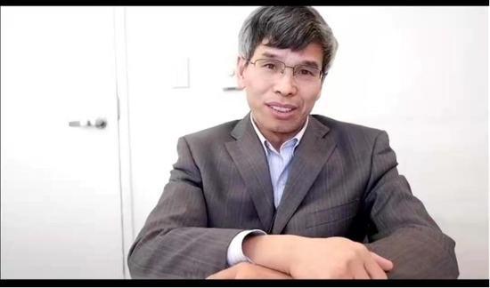 陈卫东发表演讲