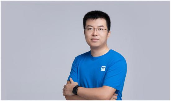 李华 71亿美元•富途控股