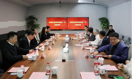 国家数据局局长刘烈宏一行听取每日互动数据要素产业实践的汇报_手机新浪网