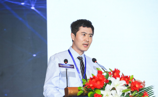 图为&nbsp;中国社会科学院保险与经济发展研究中心副主任王向楠