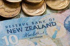 新西兰联储七年来首次升息以抑制通胀 且预告会进一步紧缩