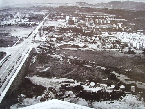 上世纪80年代，深圳经济特区建设初期的景象。（本图片来自深圳福田图片杂志）