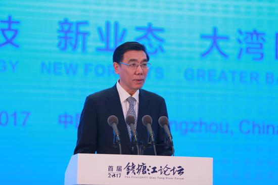 中国-中东欧基金董事长姜建清