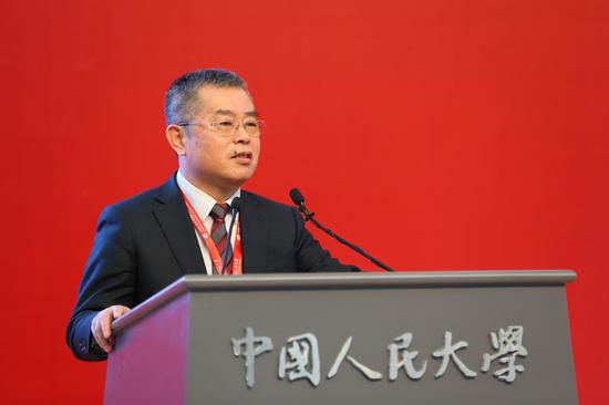 中国社会科学院学部委员、国家金融与发展实验室理事长李扬