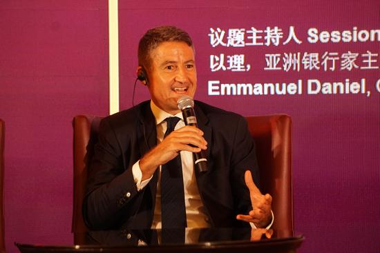 宜信财富海外业务董事总经理 Richard Williamson