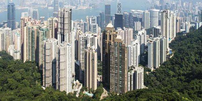 香港房价平均呎价首破1.2万港元 引起管理部门
