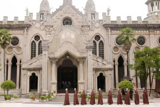 任职70年的香灯师：一位平凡比丘尼的觉悟之路