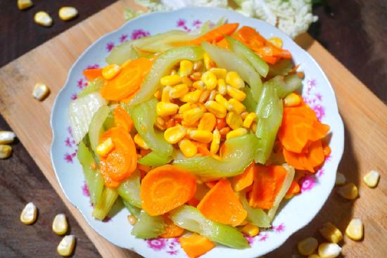 素食养生：松仁炒时蔬（图）