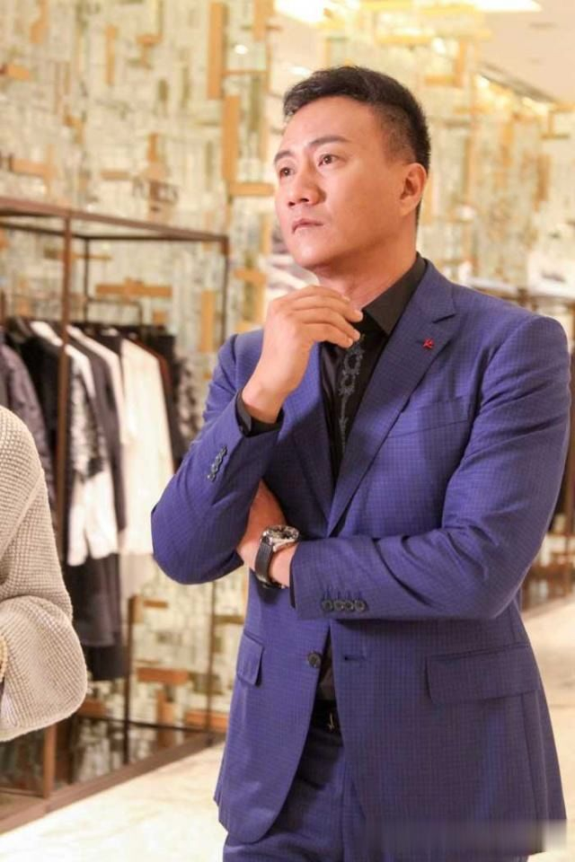 刘江尺度最大的作品,被雪藏五年才播出,胡军梅婷于和伟领衔主演|_新浪娱乐_新浪新闻