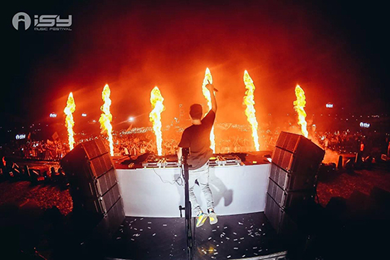 Martin Garrix在三亚国际音乐节的舞台