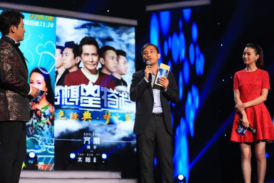 新浪网副总编辑周晓鹏先生